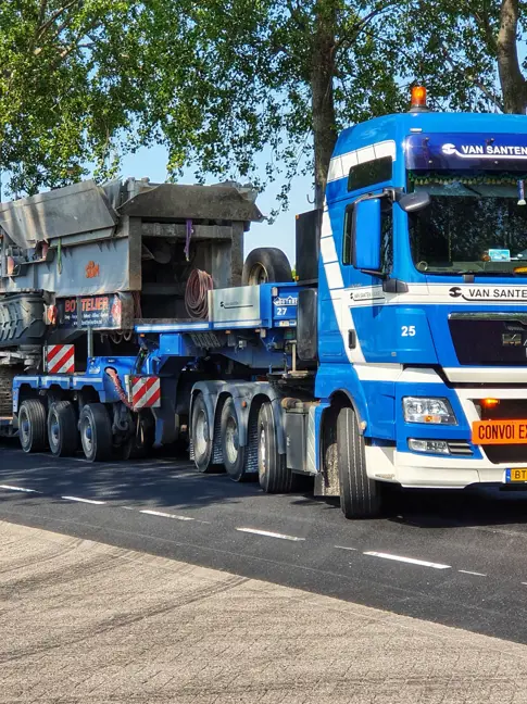 /media/nn2n0myk/van-santen-transport-truck-vervoer-werktuig-1.jpgs